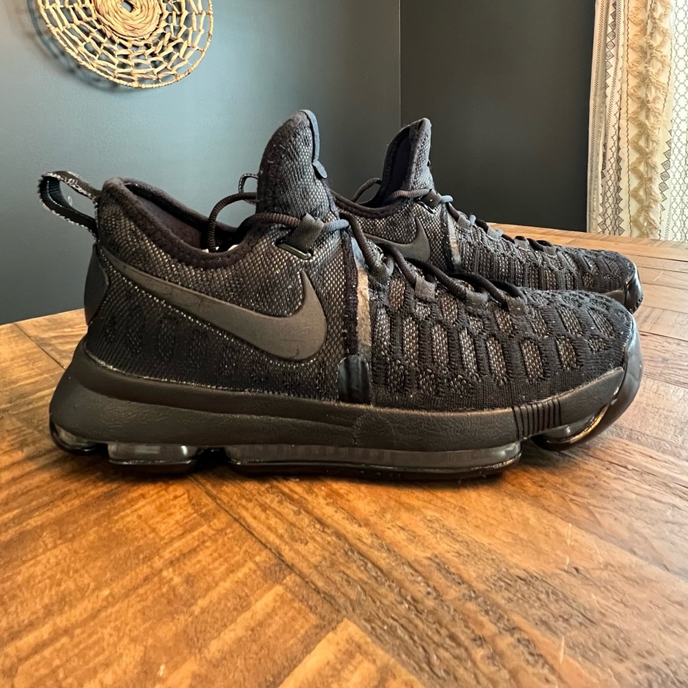 Men’s Nike KD 9 Size 8.5